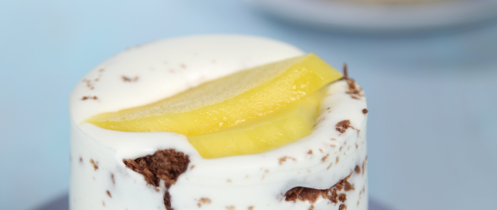 Semifrio de iogurte e côco